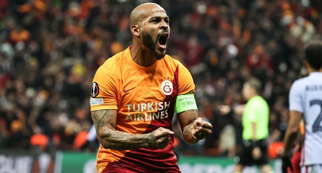 Marcao no viaja con el Galatasaray a la espera de las pruebas médicas con el Sevilla FC