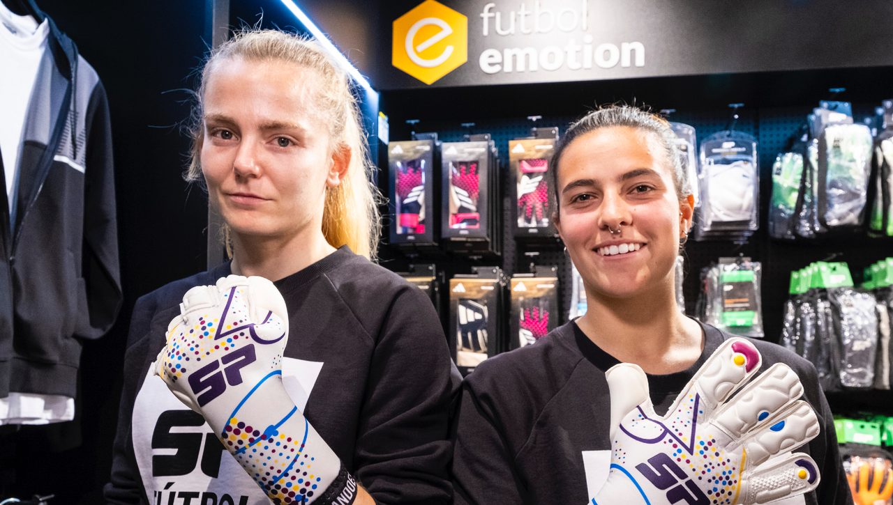 Las porteras Esther Sullastres y Malena Mieres observan un futuro prometedor para el fútbol femenino