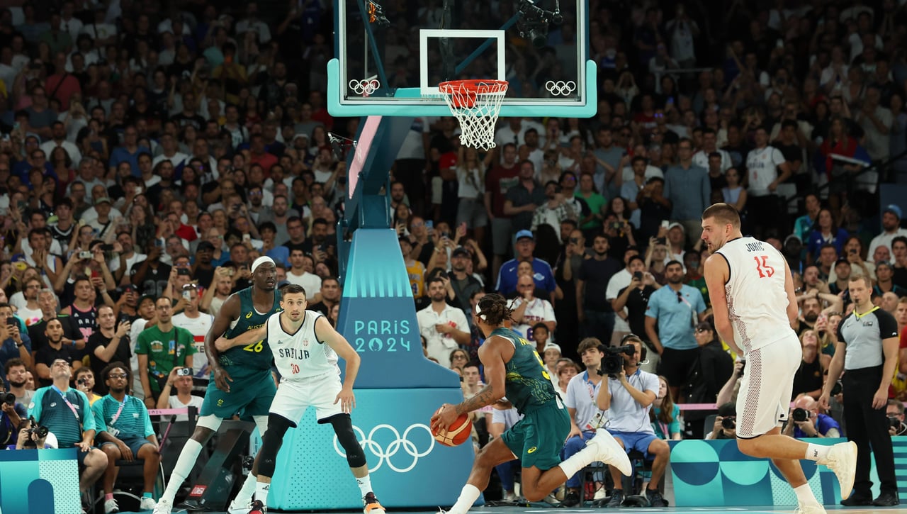 Nikola Jokic se cruza en el camino del 'Dream Team'