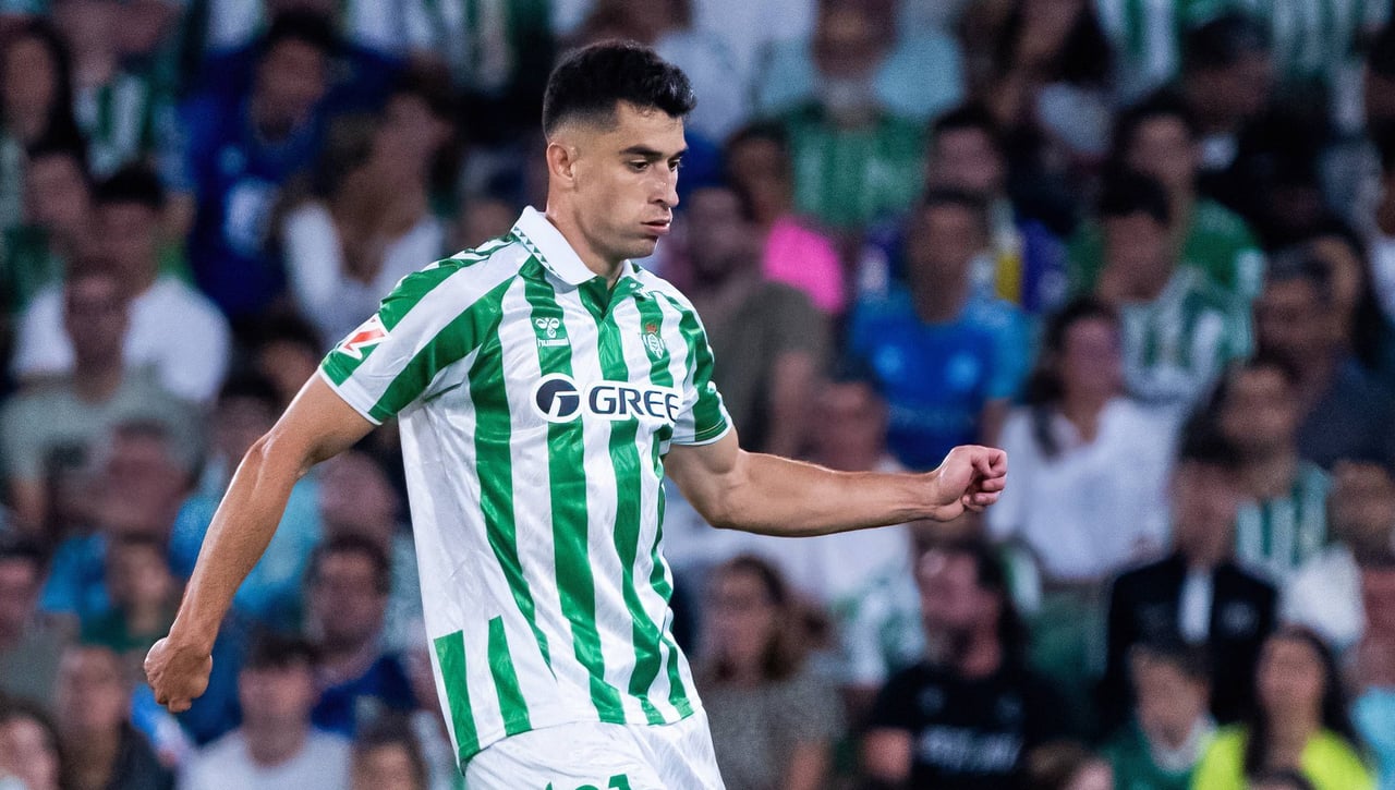 La Selección Española vigila a Marc Roca