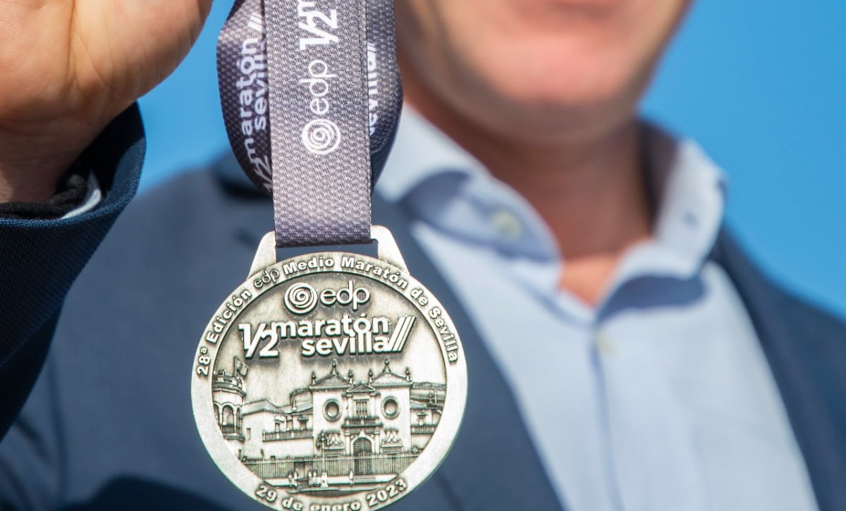 La Real Maestranza, protagonista en el EDP Medio Maratón de Sevilla 2023