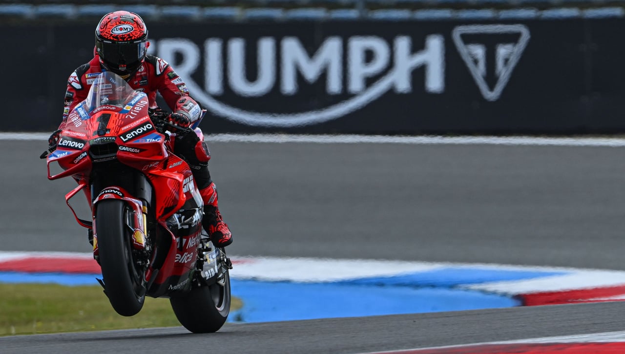Récord para Bagnaia en Assen y susto con la caída de Aleix Espargaró