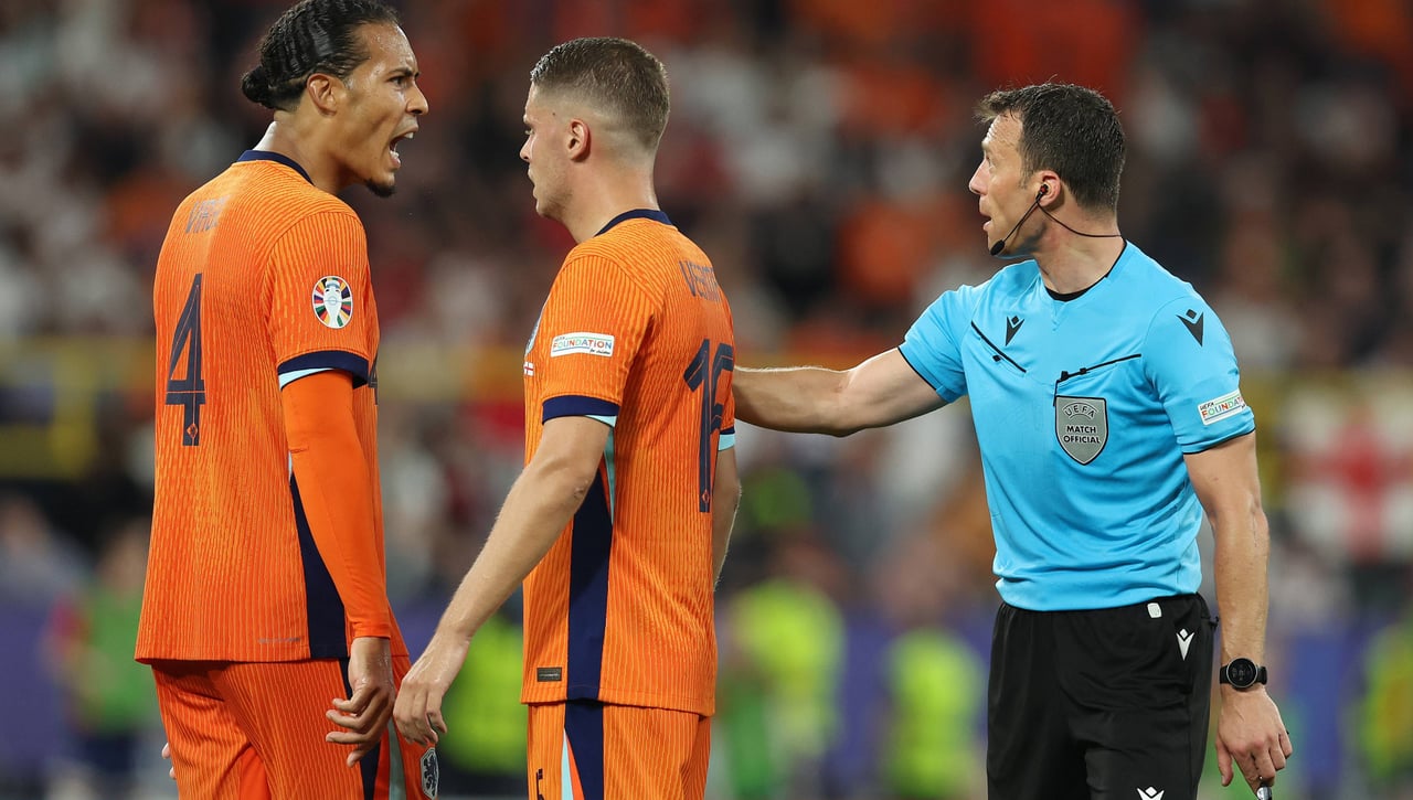 Crece la indignación en los Países Bajos tras la actuación arbitral en semifinales