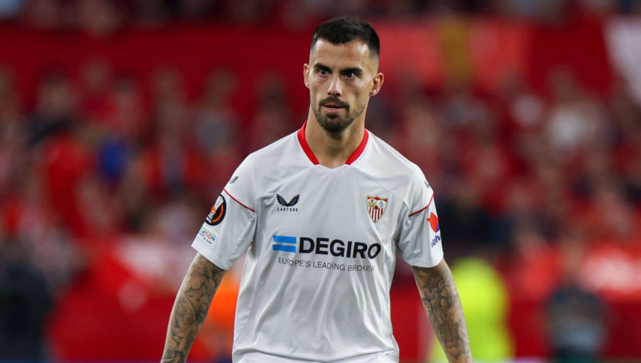 Suso prende la mecha en redes sociales y la afición del Sevilla encandece 