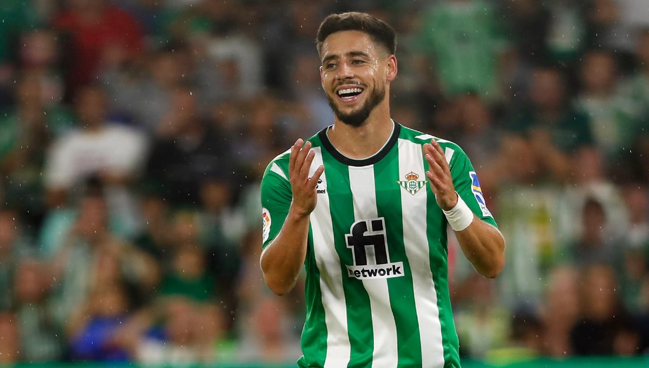 Álex Moreno, atento a la llamada de Luis Enrique para volar al Mundial de Qatar 2022