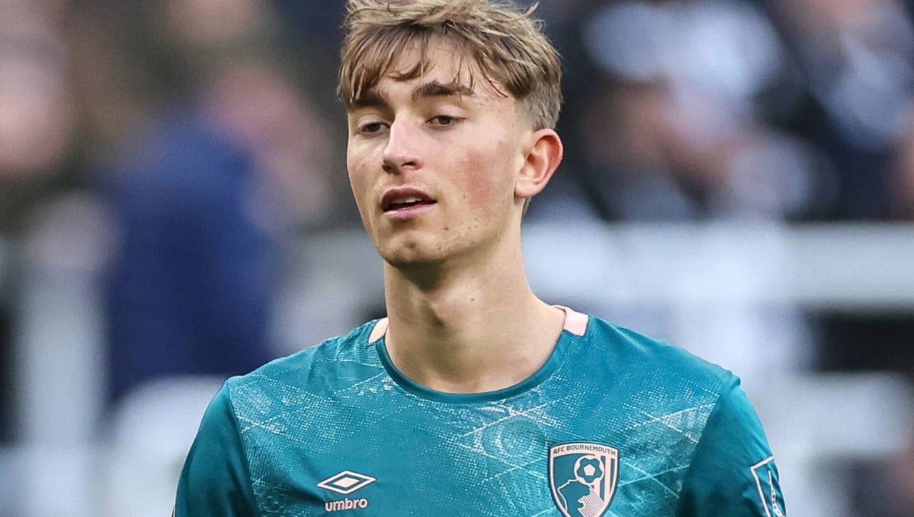 Huijsen llama la atención de Chelsea y Real Madrid