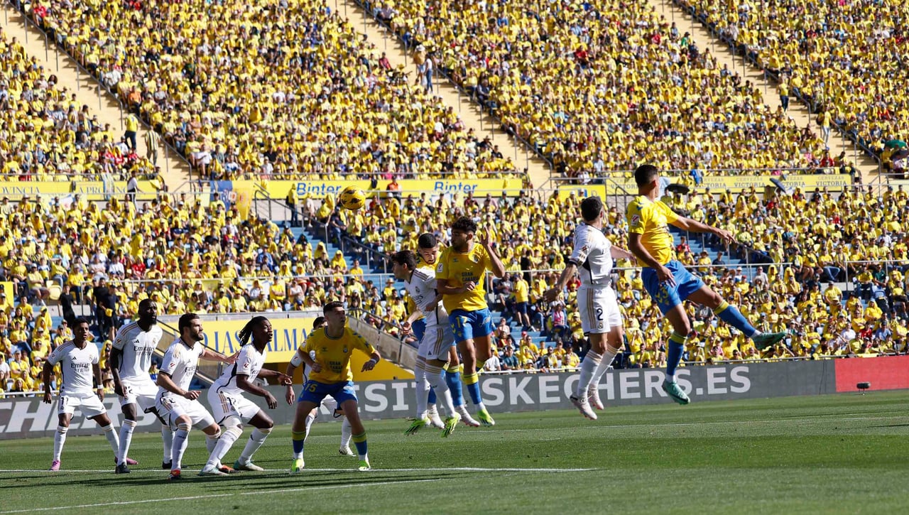 Las Palmas 1-2 Real Madrid: Nueva remontada blanca para 'limpiar' la fiesta amarilla