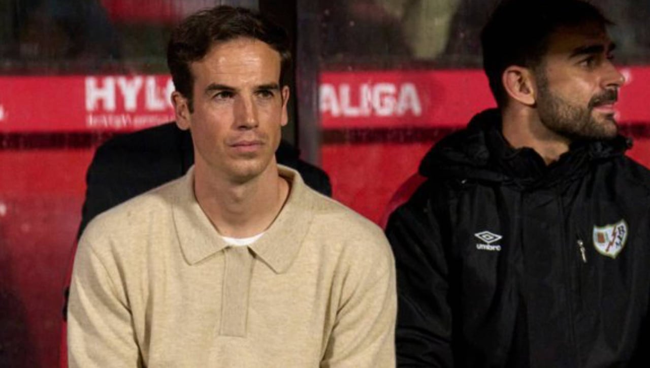 Iñigo Pérez paga muy caro su primer error en el Rayo Vallecano