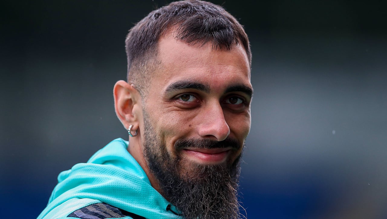 El Betis se crece con Borja Iglesias y tensa la operación 