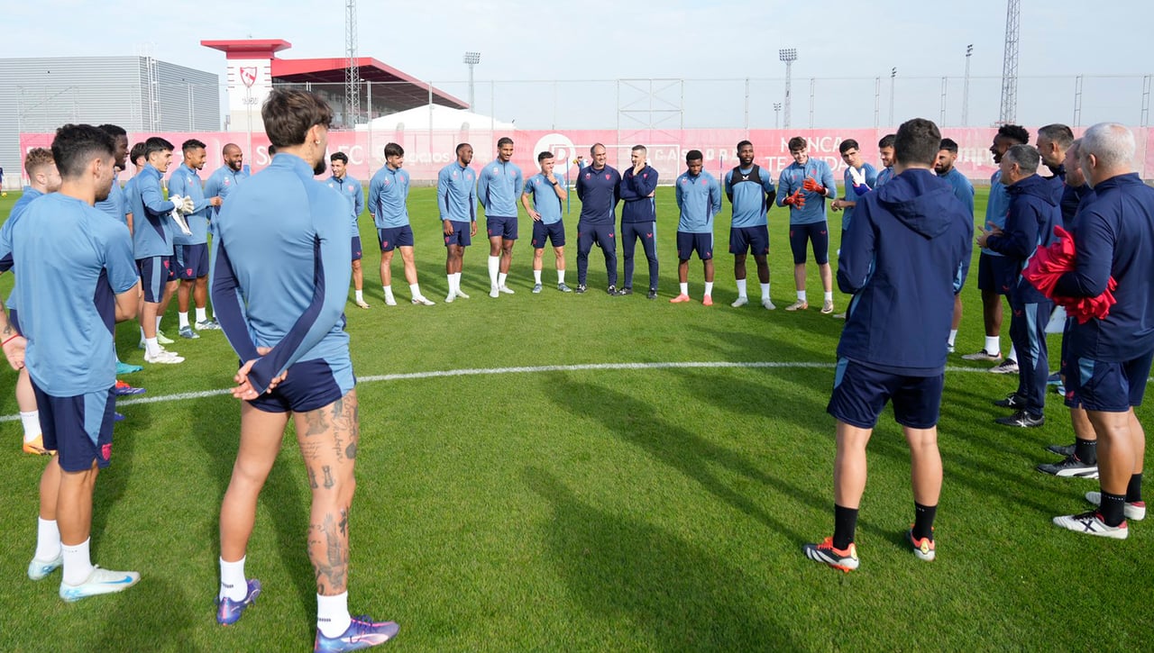 Pimienta 'ficha' al máximo goleador del Sevilla Atlético