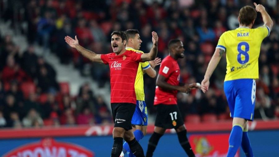 Mallorca 1-1 Cádiz: también se aplaza la victoria en Son Moix