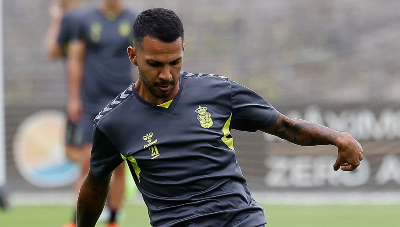 Fecha límite para que Jonathan Viera siga en Las Palmas
