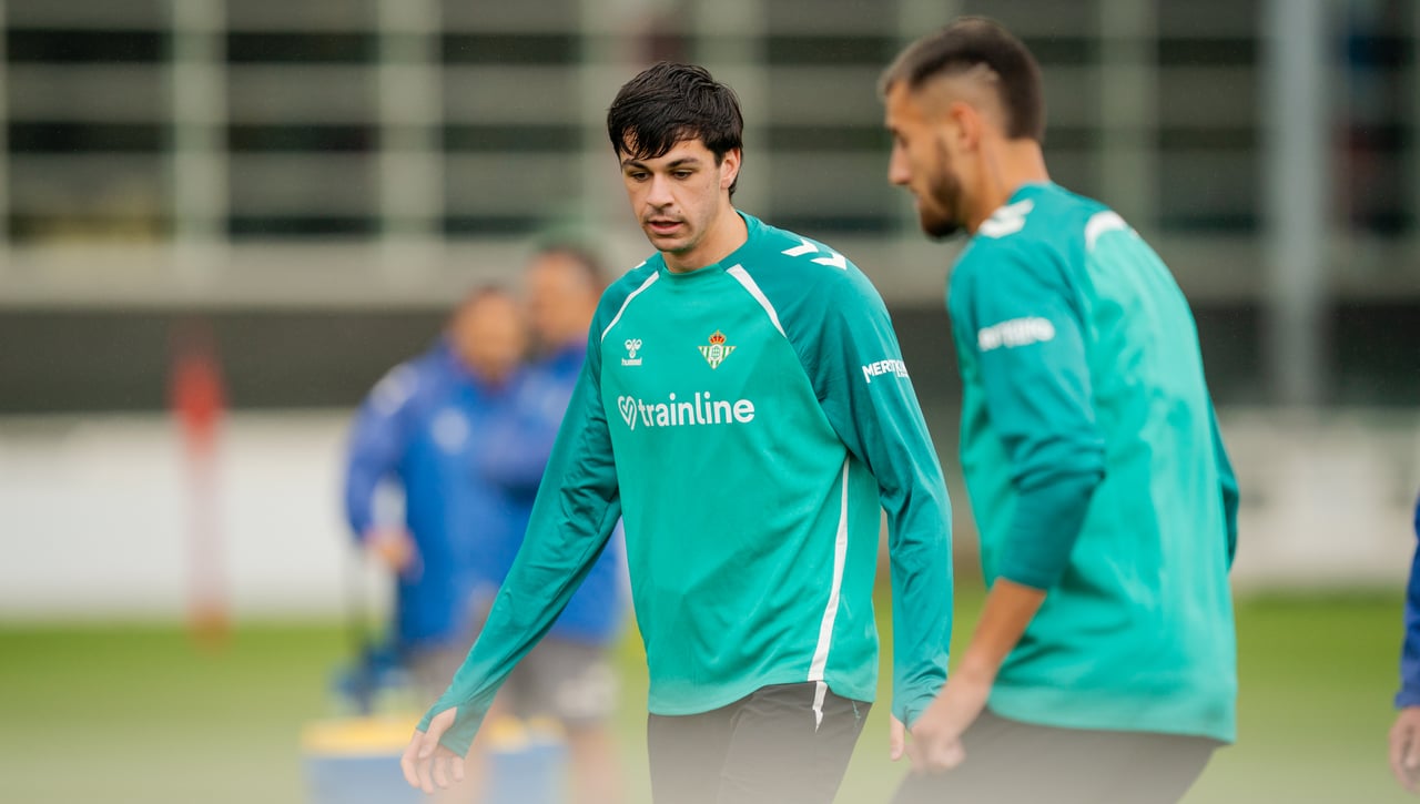 Isco, Perraud, Vieites, Petit y Borja Iglesias, los descartes este miércoles