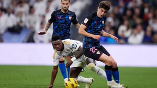 Los tiempos del Real Madrid por Juanlu y las posturas en Nervión