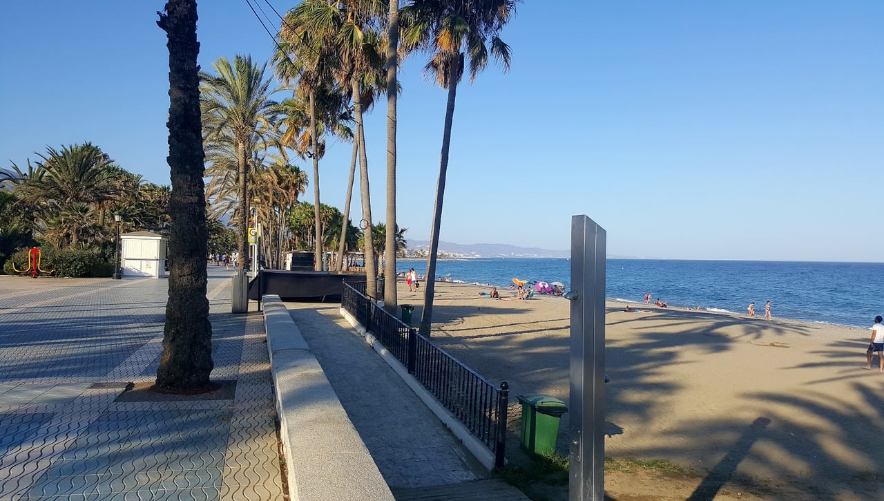 Drama en Málaga por la "pérdida y abandono" de su playa