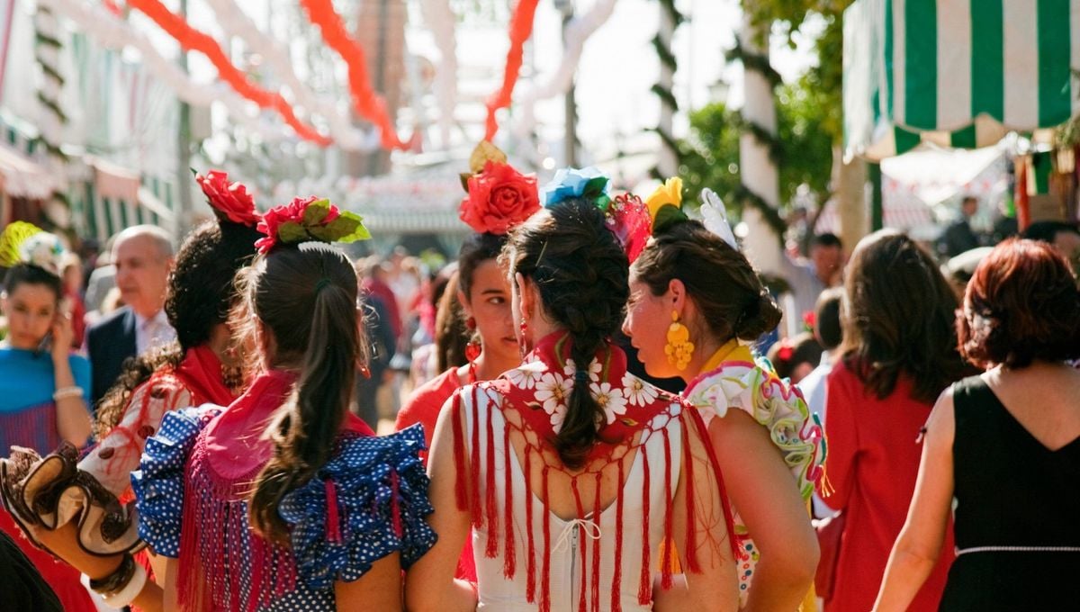 El sorprendente acto de una mujer en la Feria de Abril de Sevilla se vuelve viral