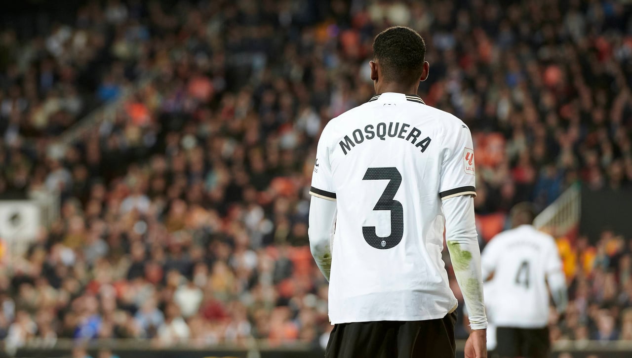 Mosquera se pone precio y el Valencia se enfada