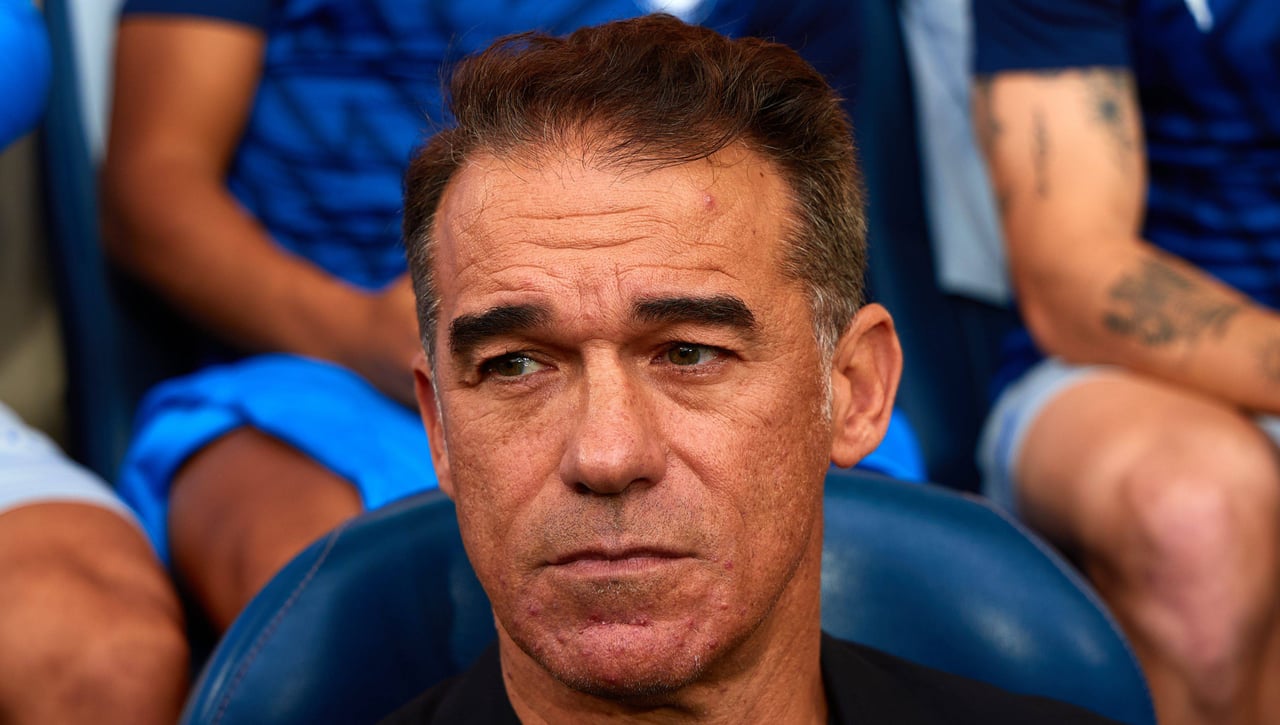 Luis García Plaza se moja sobre su salida del Alavés