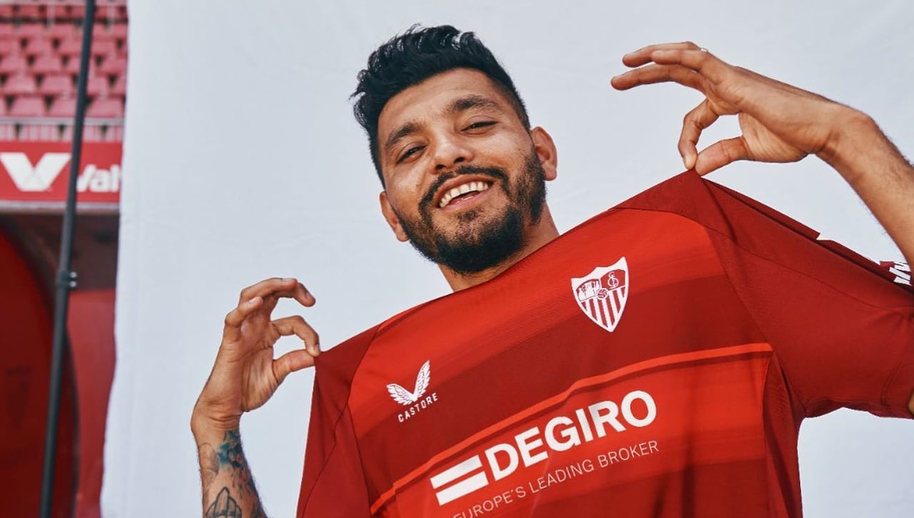 El Sevilla pone precio al Tecatito Corona, que rechaza volver a México