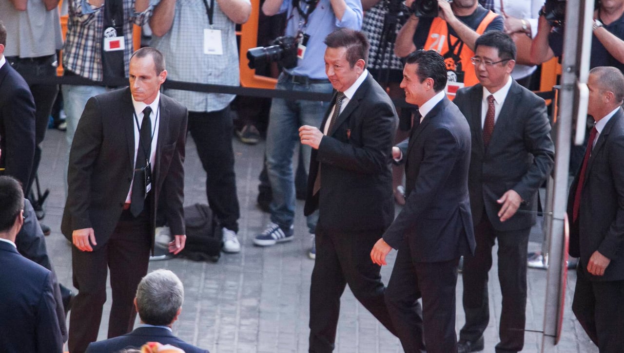 El Valencia se prepara para la venta tras refinanciar su deuda con Goldman Sachs