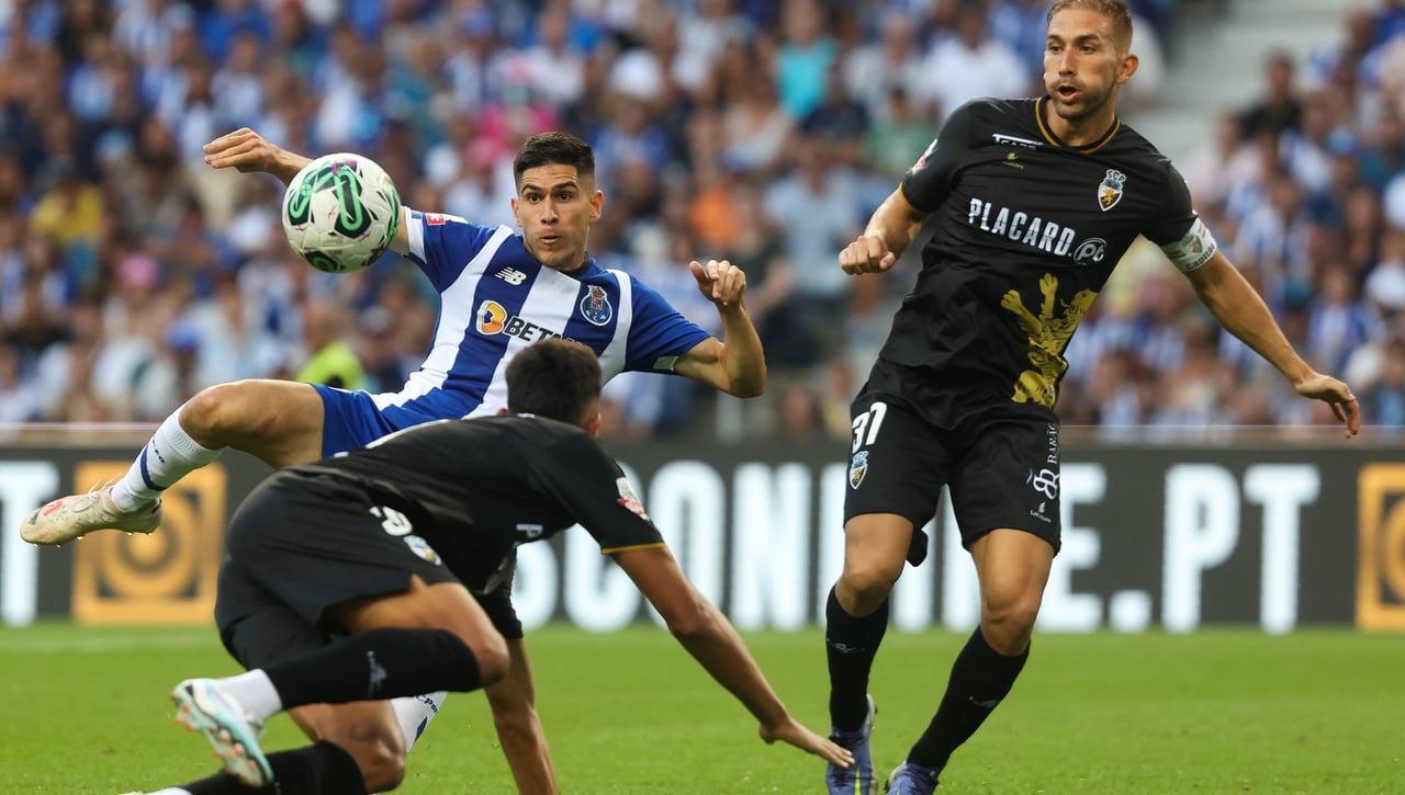 El Valencia lo dejó escapar, el Celta no lo pudo fichar y ahora llega al Olympiacos