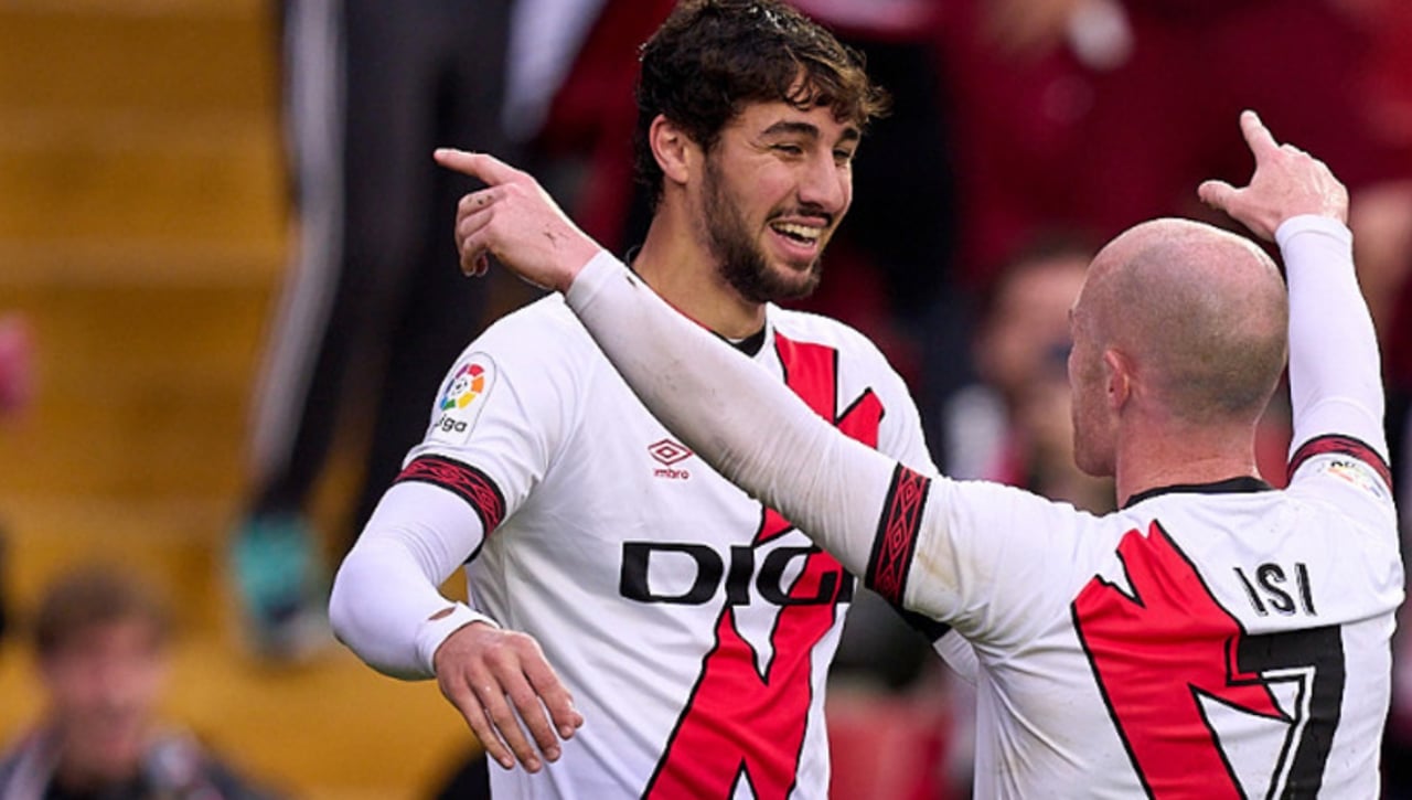 Rayo Vallecano 2-1 Villarreal: Iraola mantiene vivo el sueño europeo