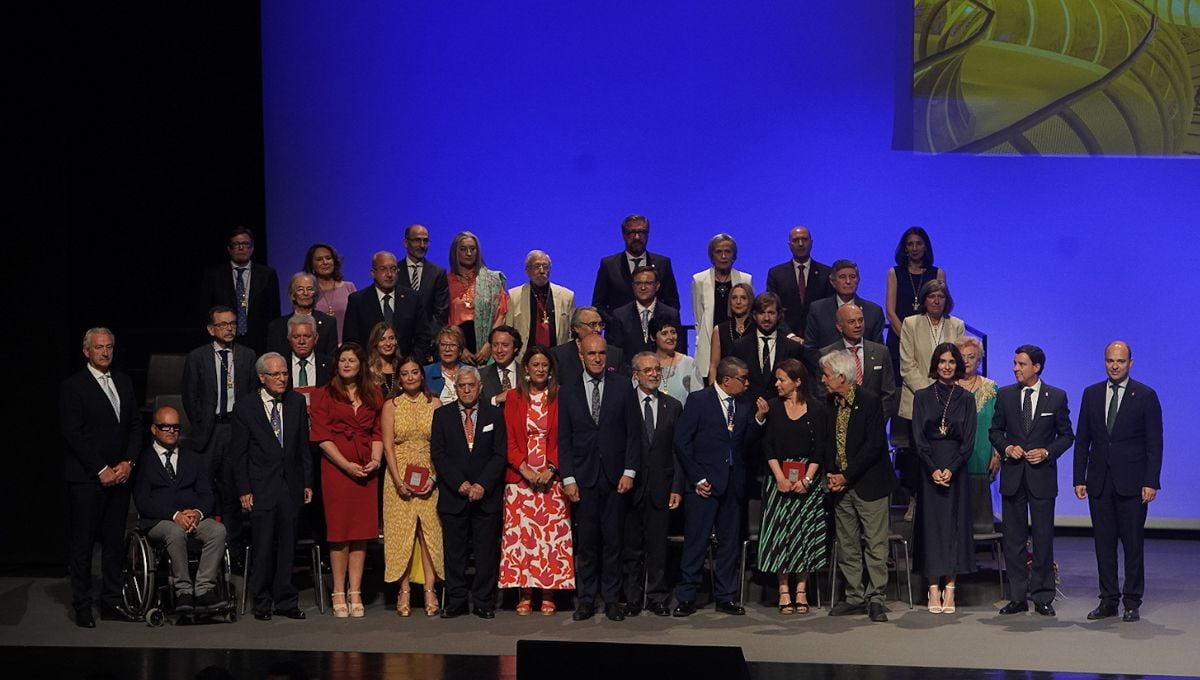 Sevilla premia a sus ciudadanos