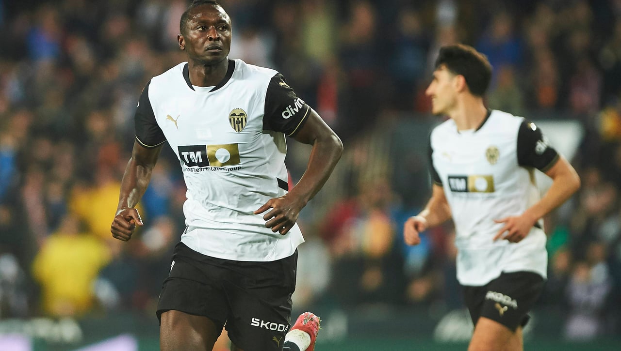 El Valencia sorprende: tiene un plan con Umar Sadiq