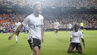 Todos quieren a Toni Lato