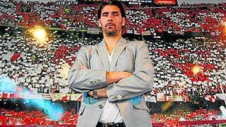 Más picante para el derbi con la afirmación de Escudé, ex central del Sevilla: "En el campo del Betis olía a amoníaco"