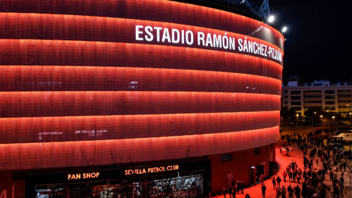 El Sevilla da otro paso para protegerse ante la 'invasión' extranjera