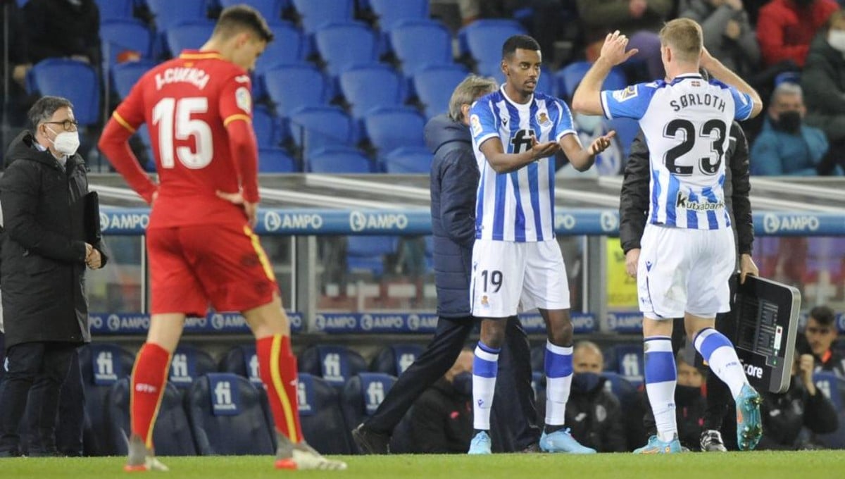 La Real Sociedad, más cerca de cerrar el recambio de Isak