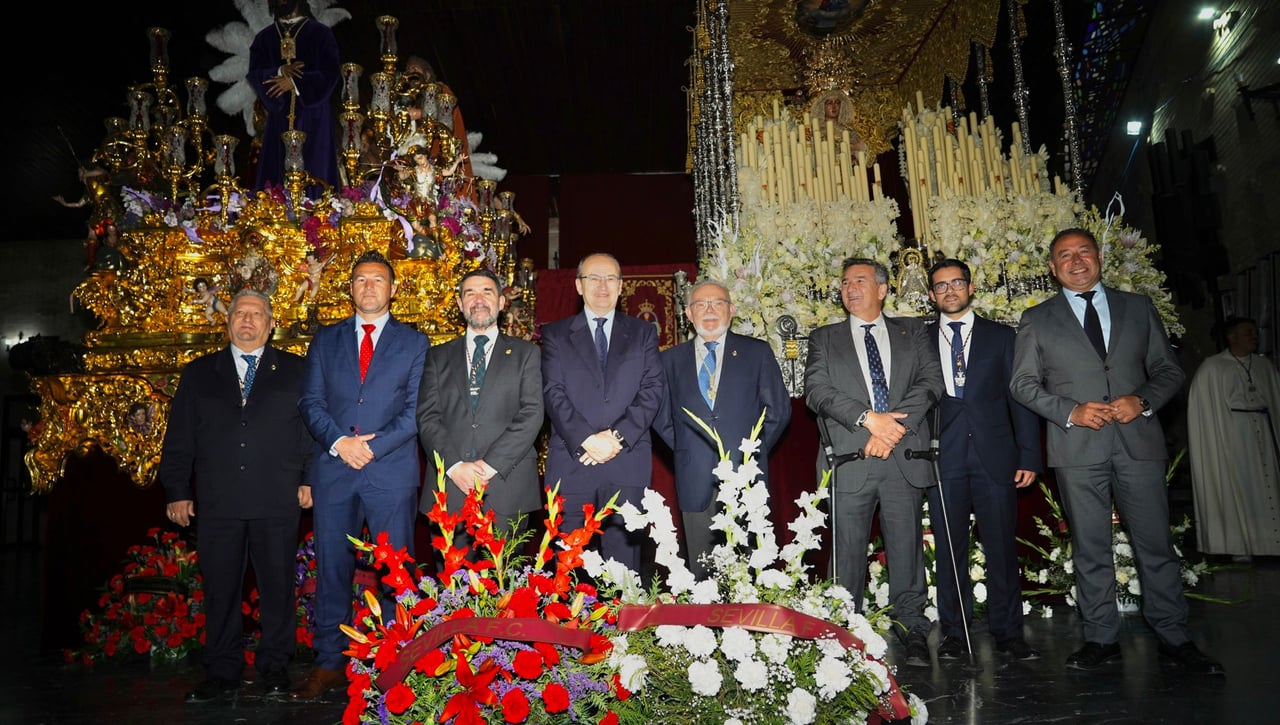 El Sevilla, con la hermandad del Cautivo y Nuestra Señora del Rosario de San Pablo