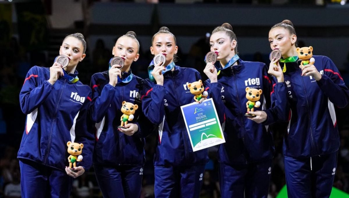 Doble pelotazo del equipo español 