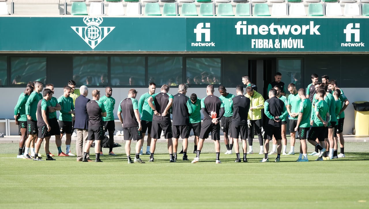 Con qué supervivientes de la batalla recompondrá el equipo Pellegrini para Mestalla
