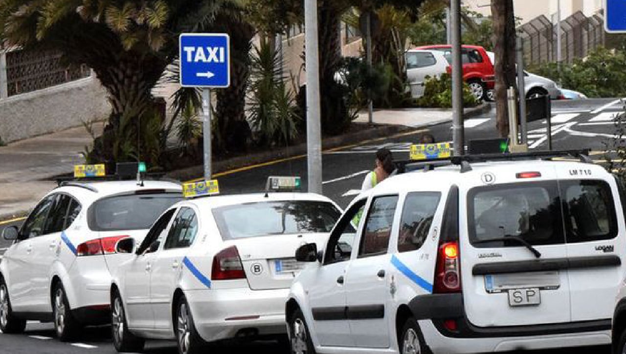 El taxi aplicará en 2026 un suplemento de 5,81 euros para los taxis que se dirijan a Sevilla I y a la factoría Heineken