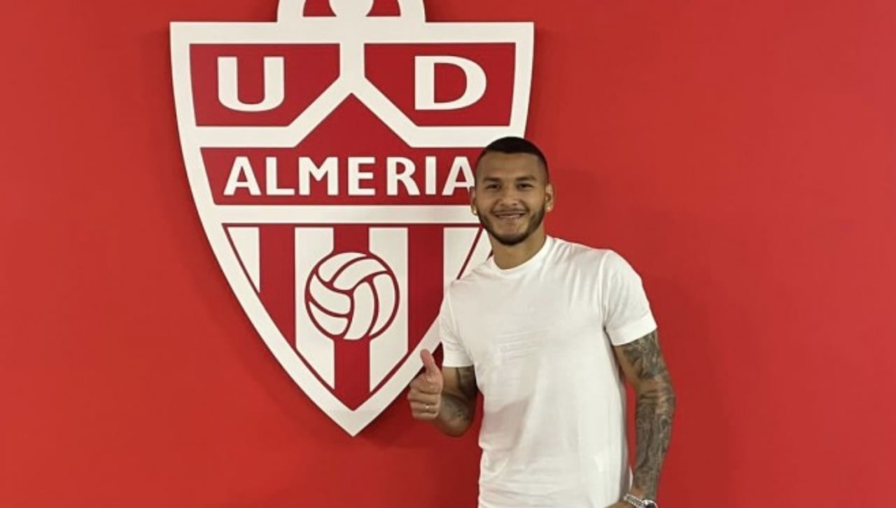 OFICIAL: Luis Suárez, nuevo jugador del Almería