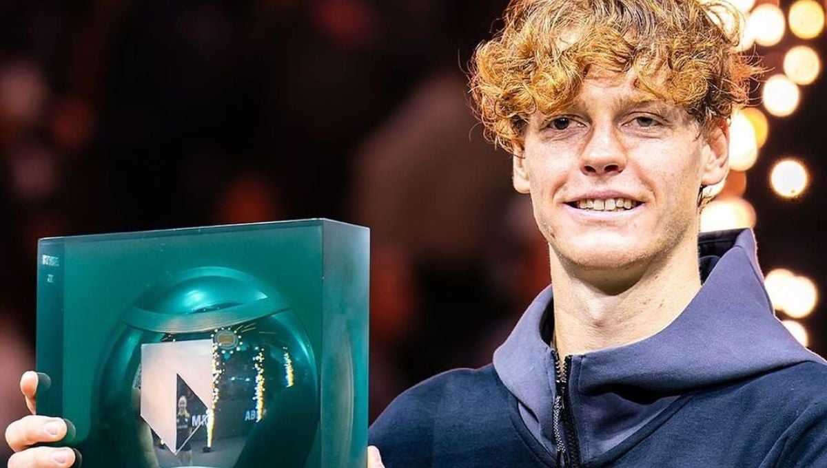 Jannik Sinner apunta a Carlos Alcaraz en el peor momento del español