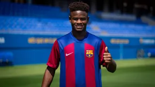 Se rifan a Mika Faye