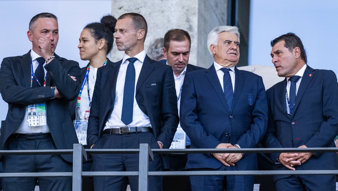 FIFA y UEFA hacen dudar a Rocha