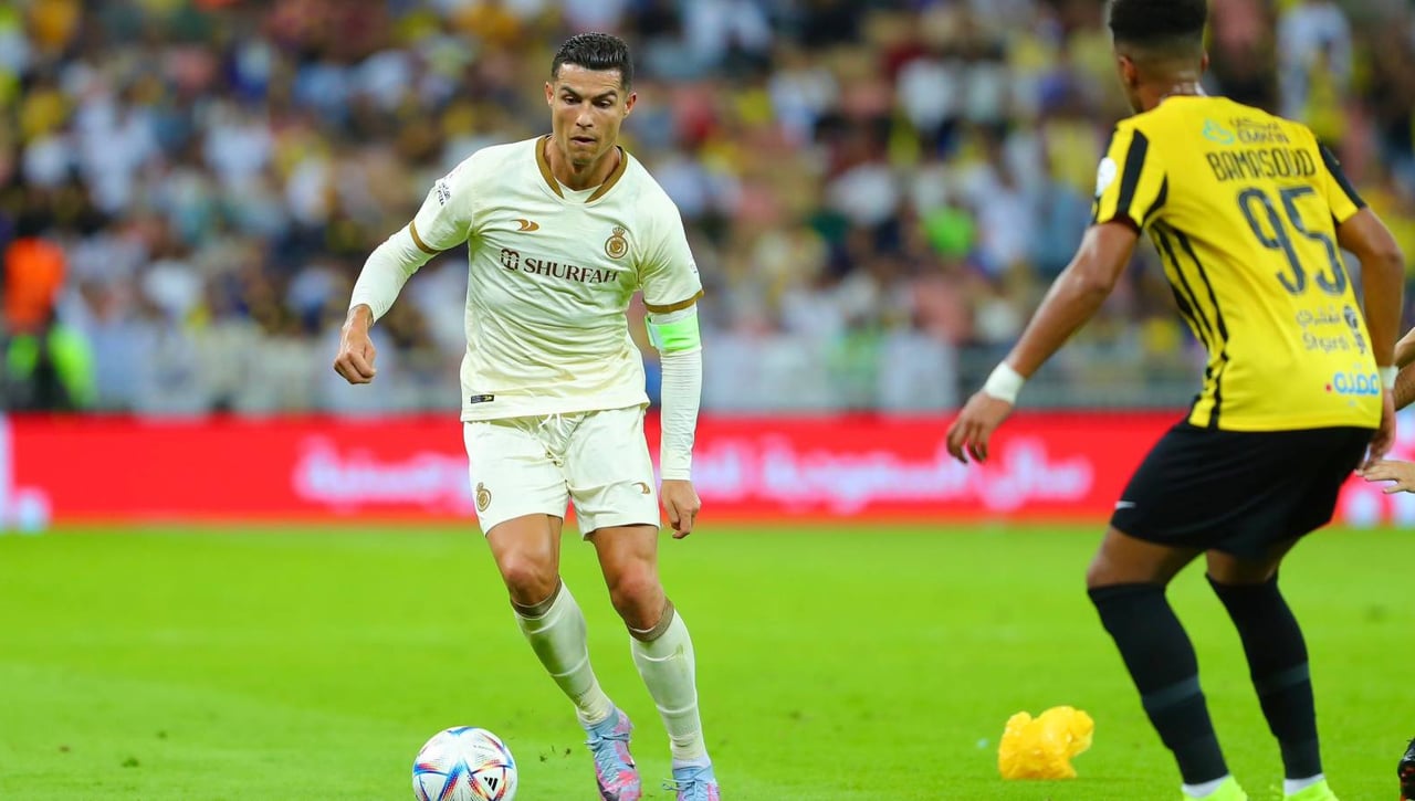 Cristiano Ronaldo pierde los papeles en el gran derbi de Arabia Saudí