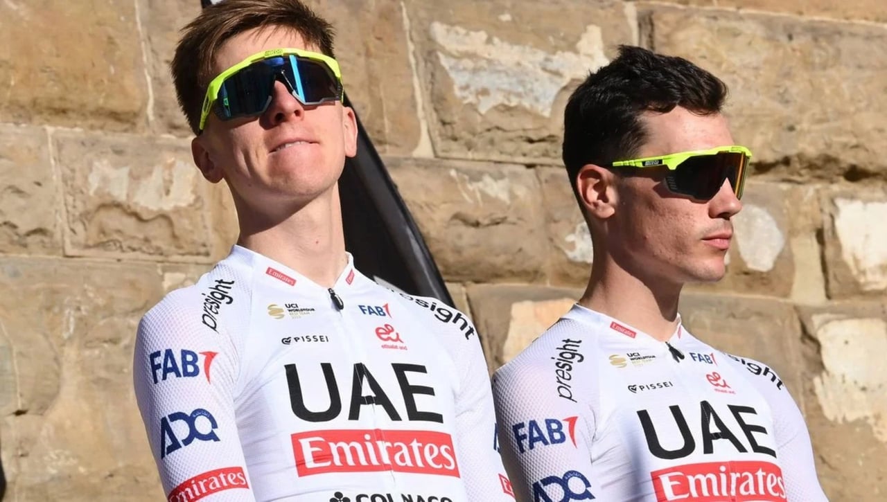 Pogacar se entromete en al adiós de Juan Ayuso