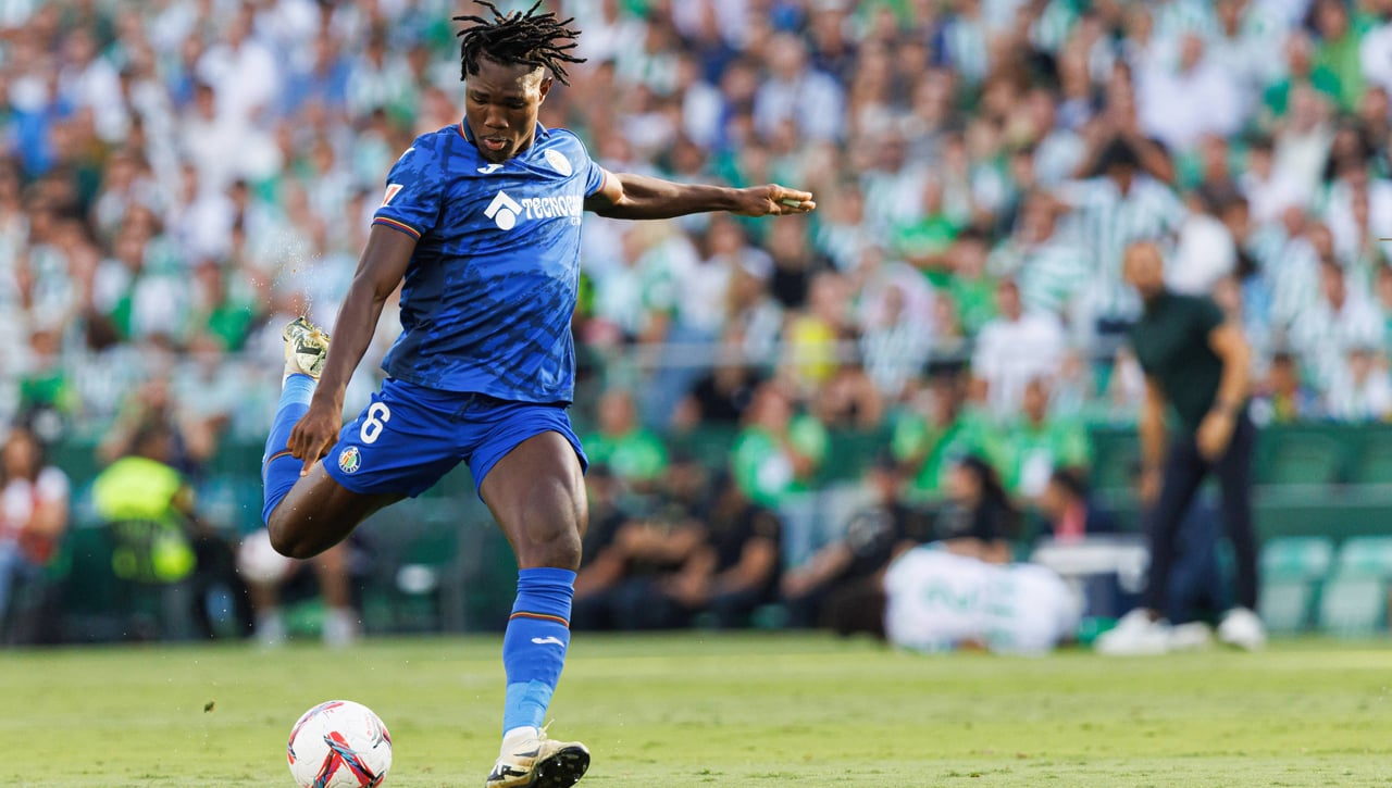 Contradicciones entre Ángel Torres y Uche por los insultos racistas recibidos