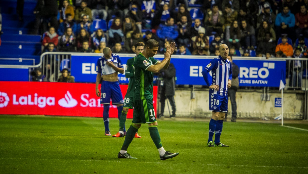 Alavés - Betis: horario, canal y dónde ver por TV y online hoy el partido de LaLiga EA Sports
