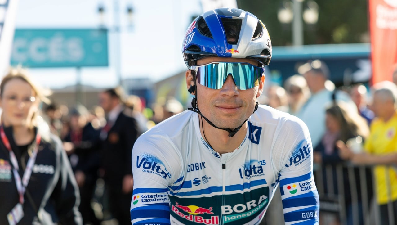 El equipo UAE abre la puerta y Roglic se frota las manos