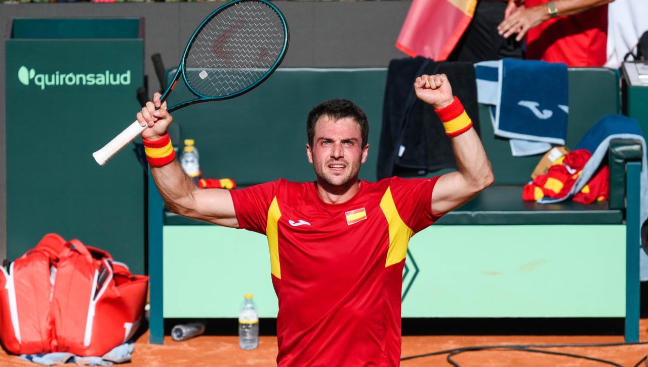 Los secretos de Pedro Martínez, el nuevo héroe español en la Copa Davis