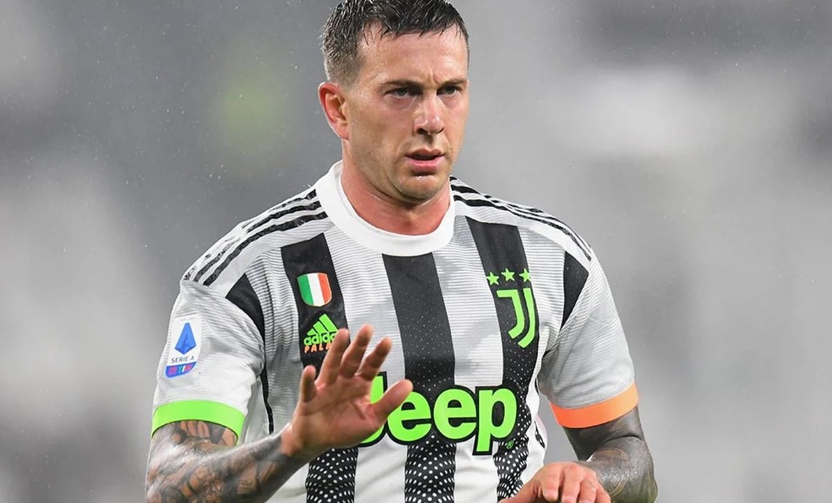 Monchi sorprende con Bernardeschi