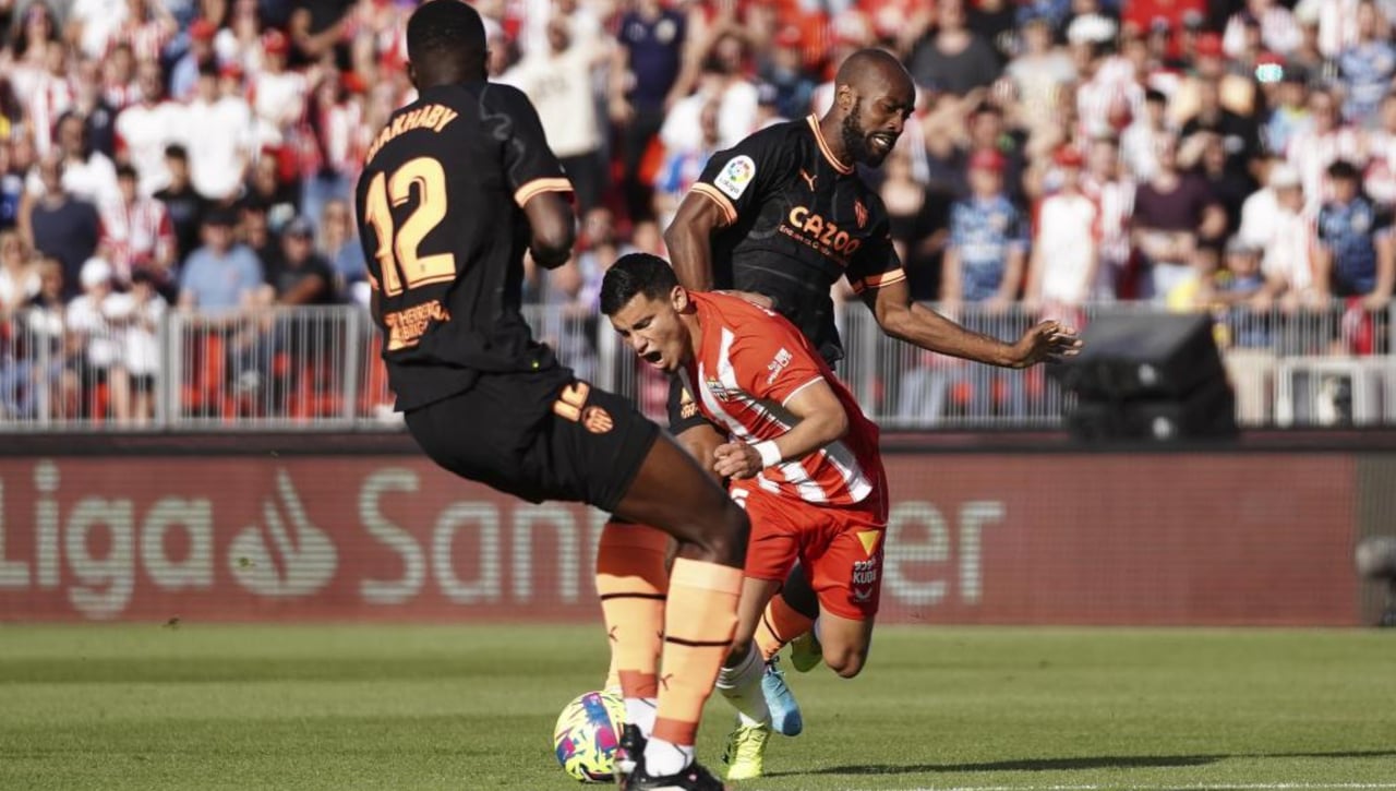 Alineaciones Almería - Valencia: Alineación posible de Almería y Valencia en el partido de hoy de LaLiga EA Sports