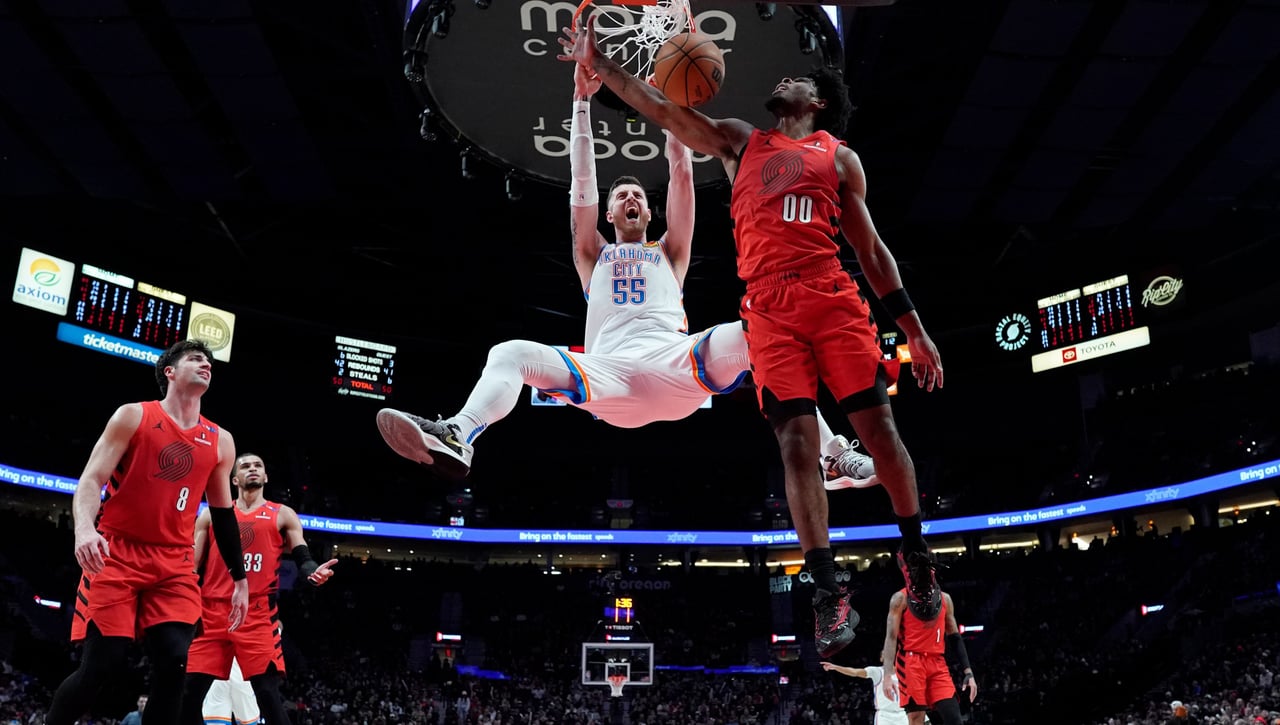 Los Thunder triunfan en una noche NBA descafeinada por la NFL