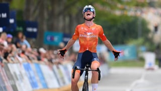 Mavi García no puede con una insultante Demi Vollering